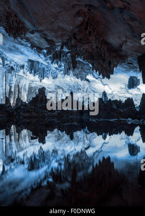 Grotta del flauto di canna Foto Stock