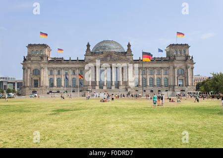 L'edificio del Reichstag a Berlino: il parlamento tedesco Foto Stock