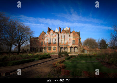 Aston Hall in una giornata di sole Foto Stock