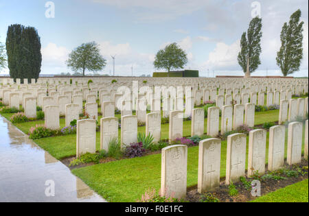 Uno dei molti la guerra mondiale i memoriali e cimiteri nelle Fiandre Belgio Foto Stock