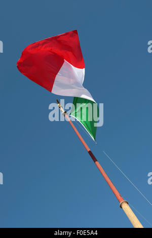 Gli italiani la chiamano la torta, il Monumento Nazionale Vittorio Emanuele II o Vittoriano, eretto sul luogo di diversi altri importanti edifici. Foto Stock