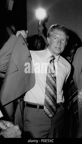 Los Angeles, California, USA. 5 febbraio, 2015. Il presidente Jimmy Carter si prepara a prendere la fase in corrispondenza di un evento in Atlanta. © Ken Hawkins/ZUMA filo/Alamy Live News Foto Stock