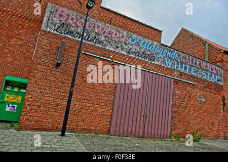 Ora chiuso e abbandonata White Star Brewery, Rick Steenweg in Belgio Foto Stock