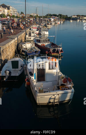 La città costiera di Saint Gilles Croix de la Vie, in Vandea Francia Foto Stock