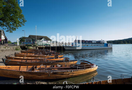 Waterhead, Ambleside, Lake Winderemere, nel distretto del lago, Cumbria, Regno Unito Foto Stock