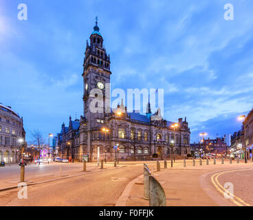 Sheffield Town Hall è un edificio nella città di Sheffield, in Inghilterra. Foto Stock