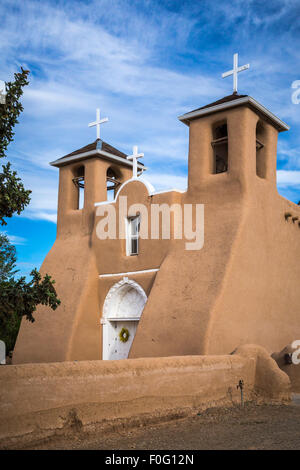 Il San Francisco de Asis chiesa della Missione in Rancho de Taos, Nuovo Messico, Stati Uniti d'America. Foto Stock