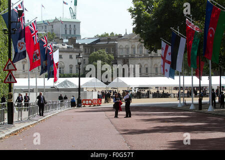 Westminster, Londra, Regno Unito. Il 15 agosto, 2015. British veterani di guerra arrivano per la VJ70 cerimonia festeggiamenti durante la sfilata delle Guardie a Cavallo Credito: amer ghazzal/Alamy Live News Foto Stock