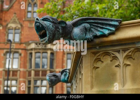 Dettaglio della regina Victoria Giubileo fontana nella piazza Albert Manchester REGNO UNITO Foto Stock