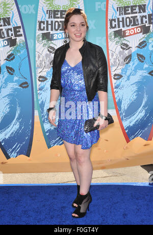 LOS ANGELES, CA - Agosto 8, 2010: Jennifer Stone al 2010 Teen Choice Awards al Amphitheatre di Gibson, Universal Studios di Hollywood. Foto Stock