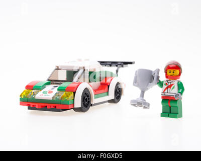 Lego toy race car. Un iconico giocattolo per bambini è prodotta dalla LEGO di Billund, Danimarca Foto Stock