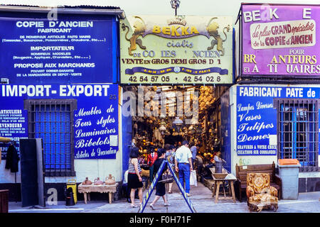 Mercato delle pulci a Porte de Clignancourt. Parigi. Francia Foto Stock