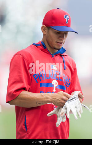 Milwaukee, WI, Stati Uniti d'America. 15 Ago, 2015. Il Major League Baseball gioco tra il Milwaukee Brewers e la Philadelphia Phillies a Miller Park di Milwaukee, WI. John Fisher/CSM/Alamy Live News Foto Stock