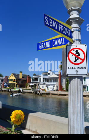 USA CA California Orange County Newport Beach Balboa Island Grand Canal vacanze estive Foto Stock