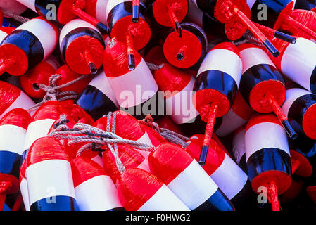Rosso, bianco e astice blu boe Foto Stock