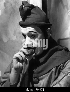 Guinness, Alec, 2.4.1914 - 5.8.2000, attore britannico, a metà lunghezza, come jester nel gioco "Kingg Lear" di William Shakespeare, 1940s, Foto Stock