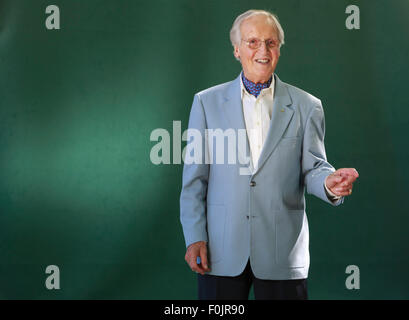 Edimburgo. Regno Unito. 17 Agosto, 2015. Edinburgh International Book Festival. Nicholas Parsons nella foto durante la Edinburgh International Book Festival. Credito: pak@ Mera/Alamy Live News Foto Stock