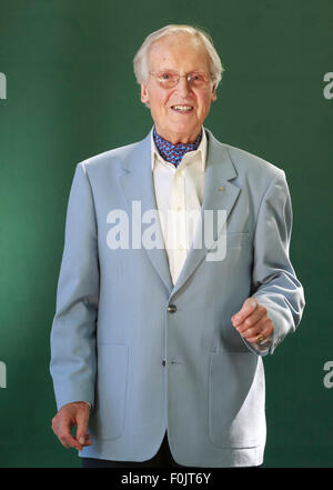 Edimburgo. Regno Unito. 17 Agosto, 2015. Edinburgh International Book Festival. Nicholas Parsons nella foto durante la Edinburgh International Book Festival. Credito: pak@ Mera/Alamy Live News Foto Stock