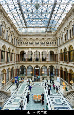 Il Durbar corte presso il Foreign and Commonwealth Office di Londra, Inghilterra, Regno Unito Foto Stock