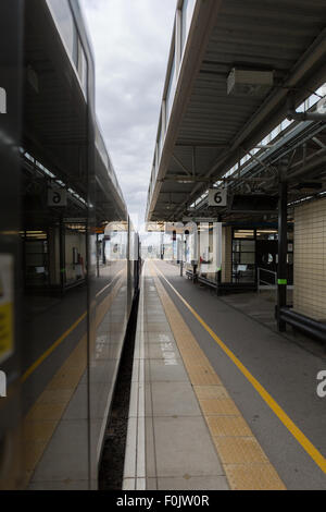 Piattaforma ferroviaria 6 a Milton Keynes Central Foto Stock