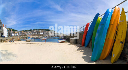 Panoramica orizzontale (2 foto) cucitura a vista di Mousehole in Cornovaglia. Foto Stock