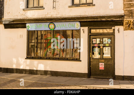 La canapa in Avalon shop a Glastonbury, Somerset. Foto Stock