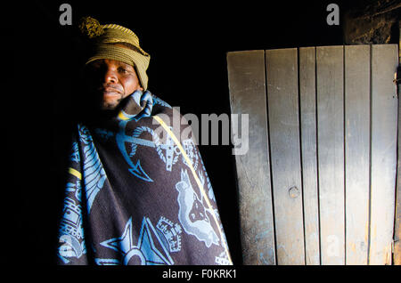 In Africa il Regno di Lesotho, il popolo Basotho usura tribale tradizionale coperte in occasioni speciali. Foto Stock