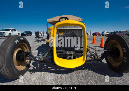 Parte anteriore del giallo ufficiale Saline Racing associazione auto di velocità durante il mondo di velocità 2012. Foto Stock