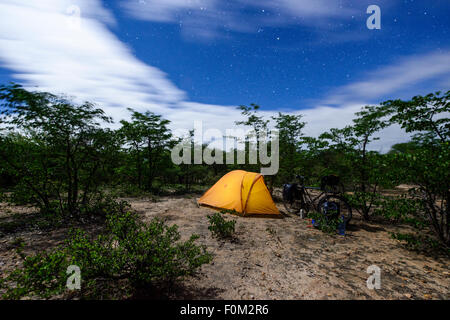 Escursioni in bicicletta in Botswana, Africa Foto Stock