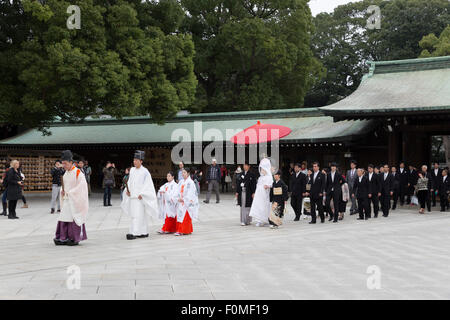 Tradizionale dello Shintoismo giapponese cerimonia di nozze, Meiji Jingu, Shibuya, Tokyo, Giappone, Asia Foto Stock