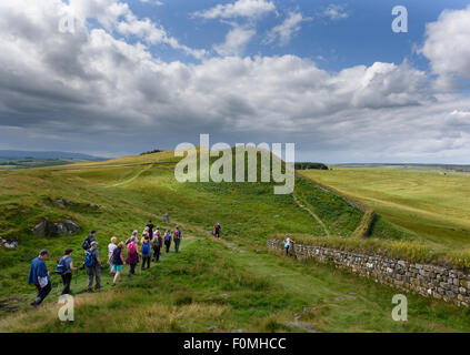 Camminare al fianco del Vallo di Adriano Foto Stock