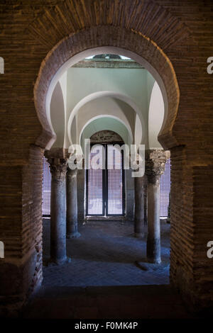 Archi, la Moschea del Cristo de la Luz, Toledo, Spagna Foto Stock