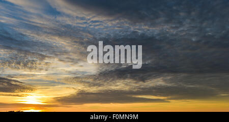 Sky Sunrise - Bordeaux Vineyard-France, Aquitaine, Gironde, 33, Foto Stock