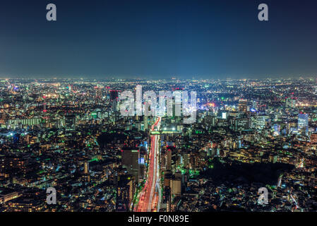 Vista notturna verso Shibuya da Roppongi Hills observatory Sky Deck, Minato-Ku,Tokyo Giappone Foto Stock