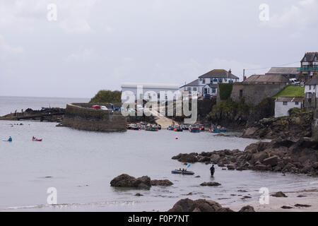 Porto Coverack Cornwall Inghilterra REGNO UNITO Foto Stock