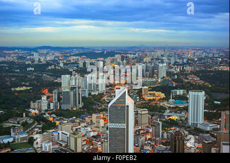 Vista aerea di Kuala Lumpur dal Menara TV Tower. Malaysia Foto Stock