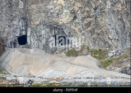 Operazione mineraria nel Geirangerfjord, Norvegia. Foto Stock