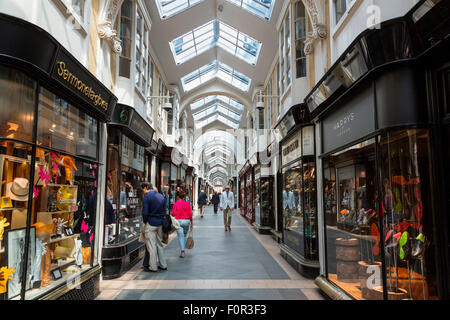 Londra, Burlington Arcade Foto Stock