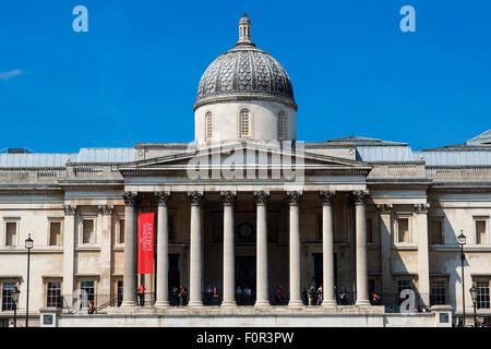 Londra, Trafalgar Square e la Galleria Nazionale Foto Stock