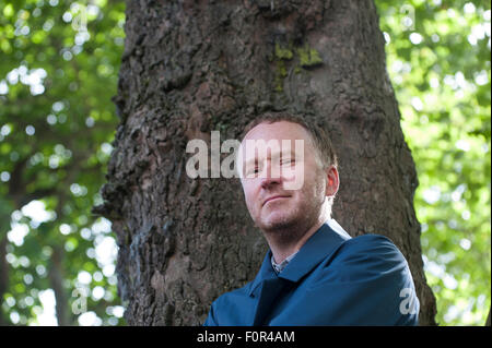 Artista Nathan Coley che compaiono all'Edinburgh International Book Festival Foto Stock