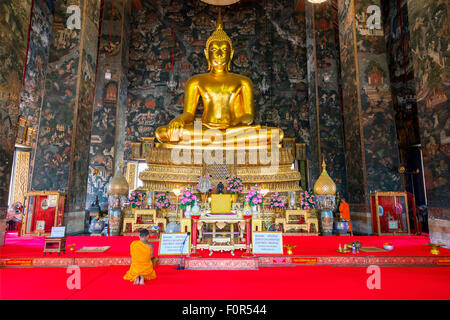 Wat Suthat risalenti alla prima metà del XIX secolo, Bangkok, Thailandia, Sud-est asiatico, in Asia Foto Stock