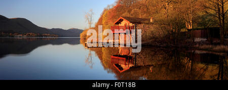 La molla, il Duca di Portland boathouse in Ullswater, Parco Nazionale del Distretto dei Laghi, Cumbria, England, Regno Unito Foto Stock