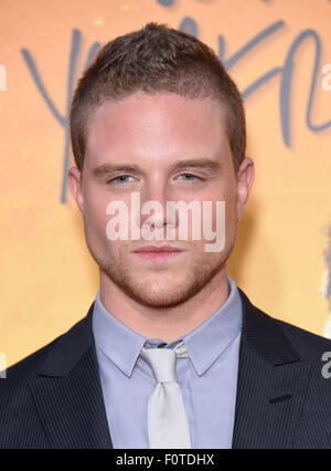 Hollywood, California, USA. 20 agosto 2015. Jonny Weston arriva per la premiere del film "Ci sono i tuoi amici" presso il Teatro Cinese. Credito: Lisa O'Connor/ZUMA filo/Alamy Live News Foto Stock