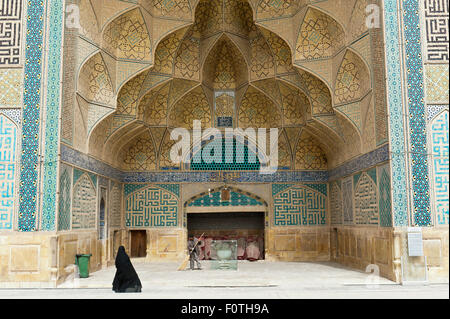 Portale di ingresso del Jame moschea di Isfahan, Isfahan, Iran Foto Stock