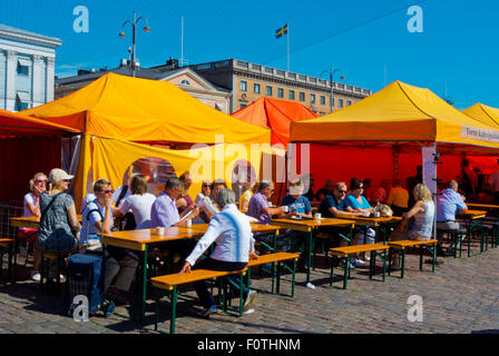 Ristorante e bar terrazze, Kauppatori, la piazza del mercato, Helsinki, Finlandia, Europa Foto Stock