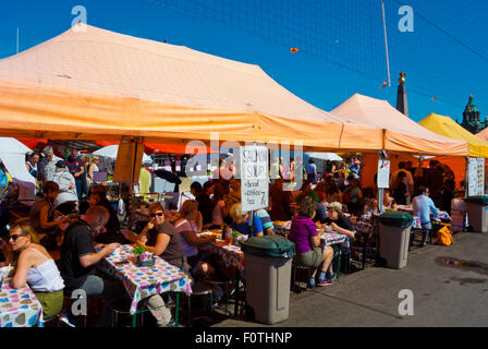 Ristorante e bar terrazze, Kauppatori, la piazza del mercato, Helsinki, Finlandia, Europa Foto Stock