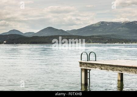 Jetty e acqua, Sand Point, Idaho, Stati Uniti d'America Foto Stock