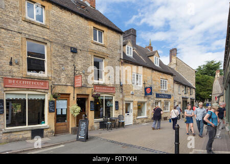 Negozi interessanti nel Cotswold città di Stow on the Wold, Gloucestershire, England, Regno Unito Foto Stock