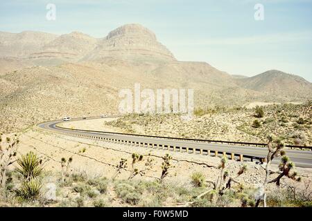 Pierce Ferry Road, in rotta verso il Grand Canyon West , Arizona, Stati Uniti d'America Foto Stock