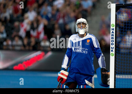 Lee Valley, Londra, Regno Unito. 21 Ago, 2015. Unibet EuroHockey Championships Day 1. Inghilterra v Russia. Credito: Simon Balson/Alamy Live News Foto Stock